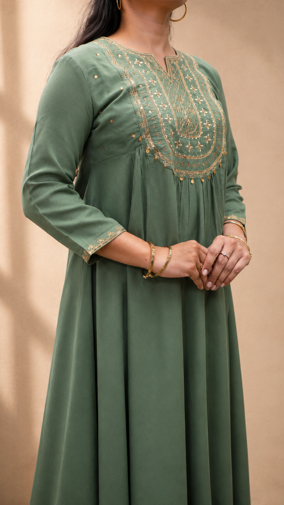 GREEN VICOSE EMBEROIDERY FLAREAD KURTA SUT SET