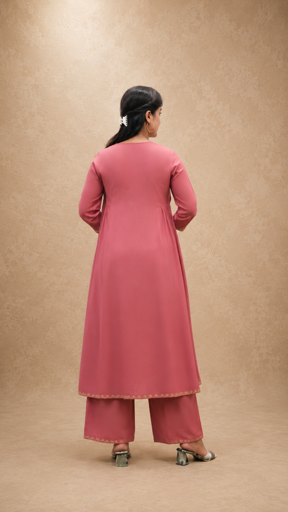 GREEN VICOSE EMBEROIDERY FLAREAD KURTA SUT SET