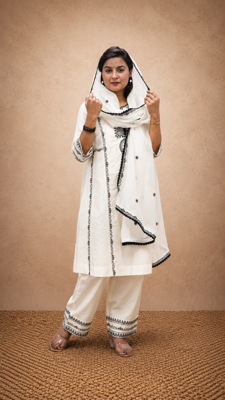 OFF WHITE EMBEROIDERY FLAREAD KURTA SUIT SET